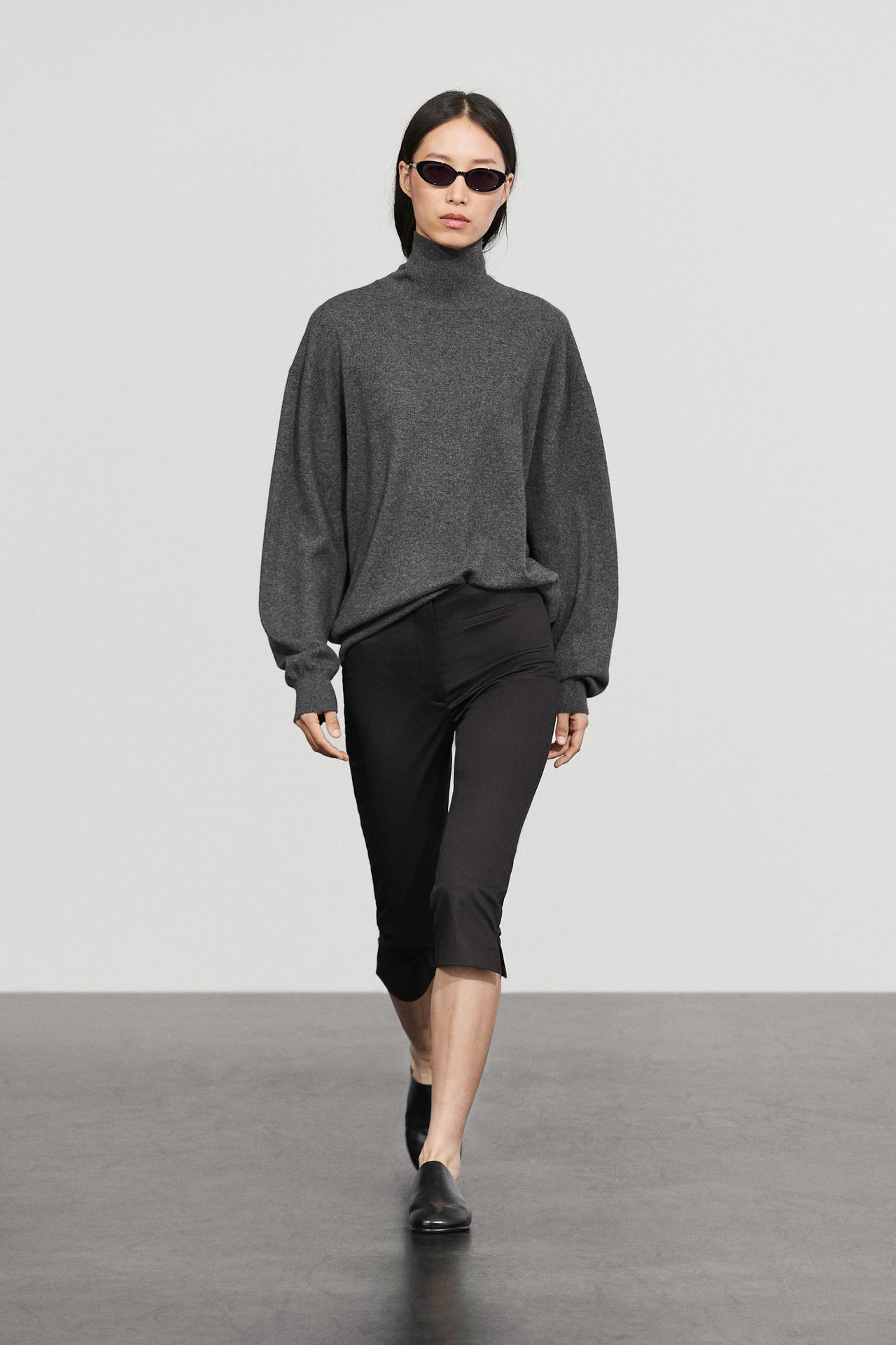 Cotton blend capris — Black