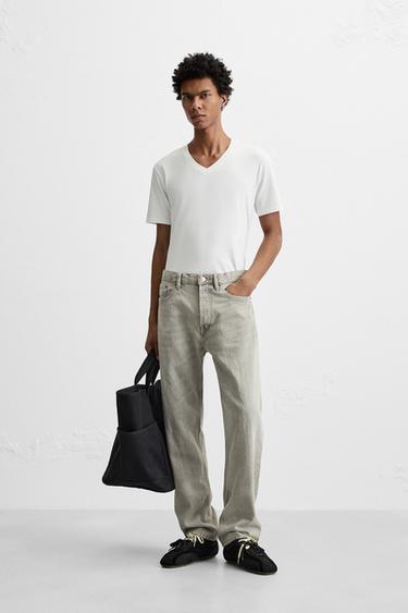 CAMISETA BÁSICA CUELLO PICO - Blanco de Zara - Imagen 0