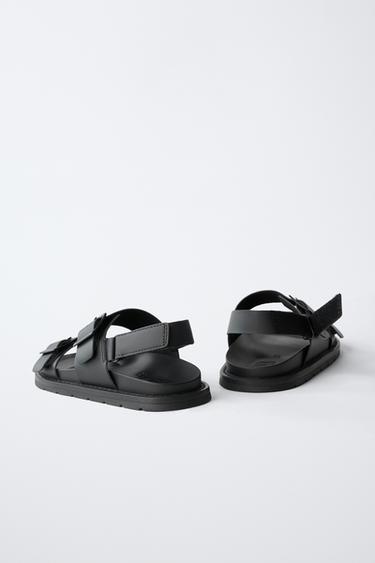 SANDALES À BOUCLES - Noir de Zara - Image 4
