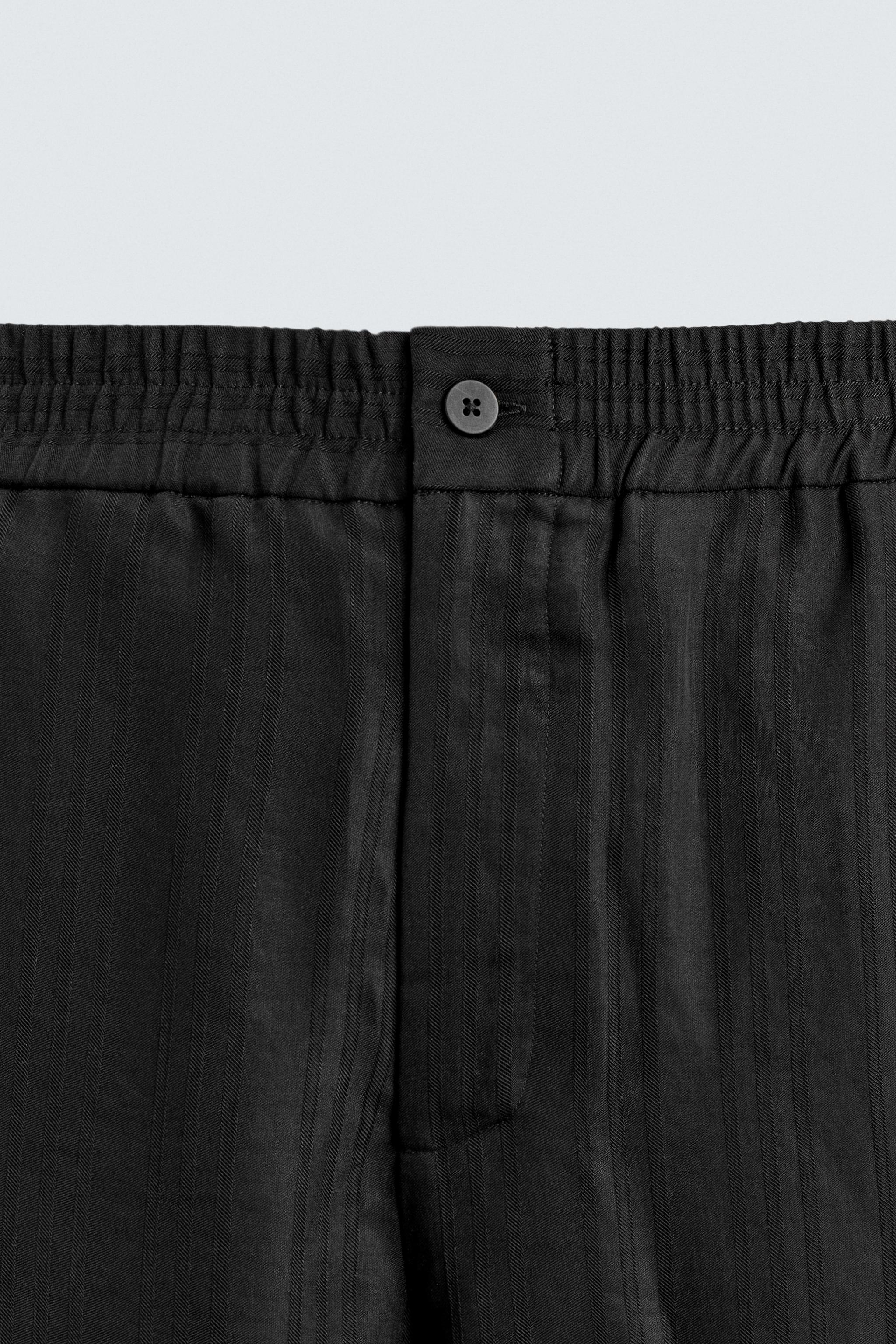 PANTALON EN JACQUARD À RAYURES