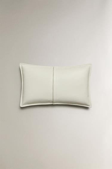 HOUSSE DE COUSSIN CUIR SURPIQÛRE - Écru de Zara - Image 3