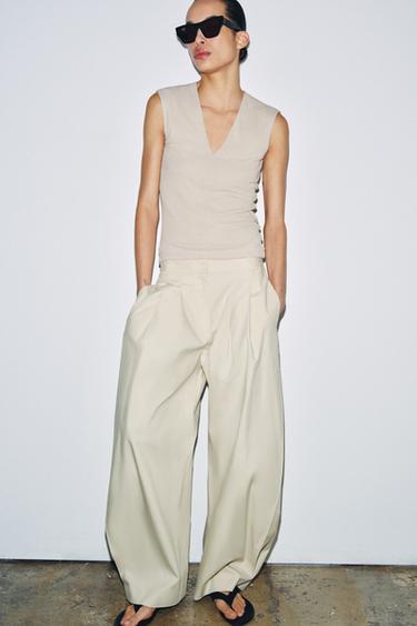 T-SHIRT CÔTELÉ COL EN V - Beige de Zara - Image 3