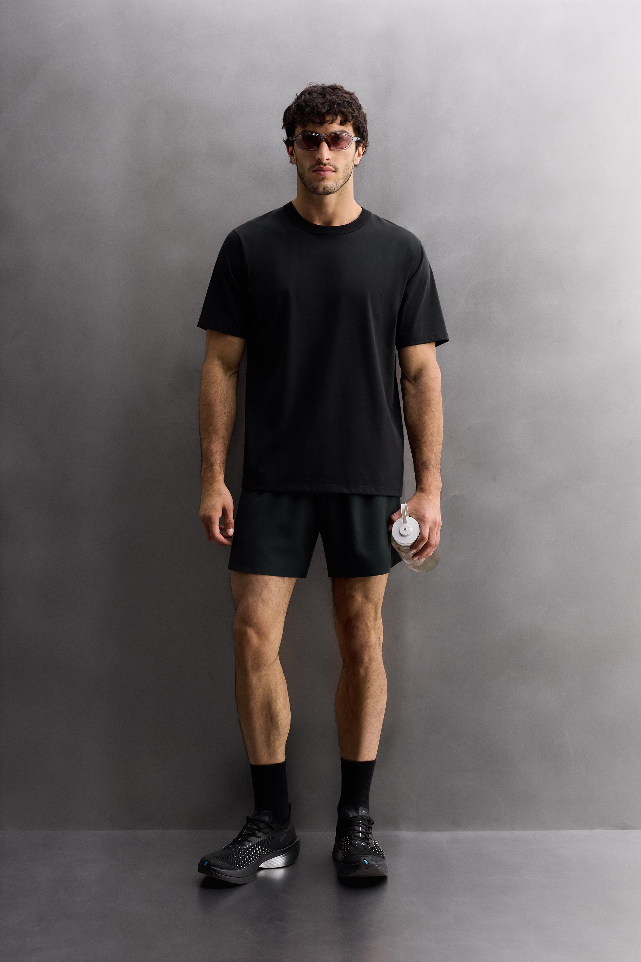 COTTON BLEND TECHNICAL T-SHIRT - Black | ZARA United States