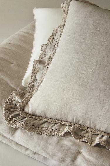Zara LINEN THROW PILLOW COVER FOR QUILTS WITH LACE TRIM - Light beige
