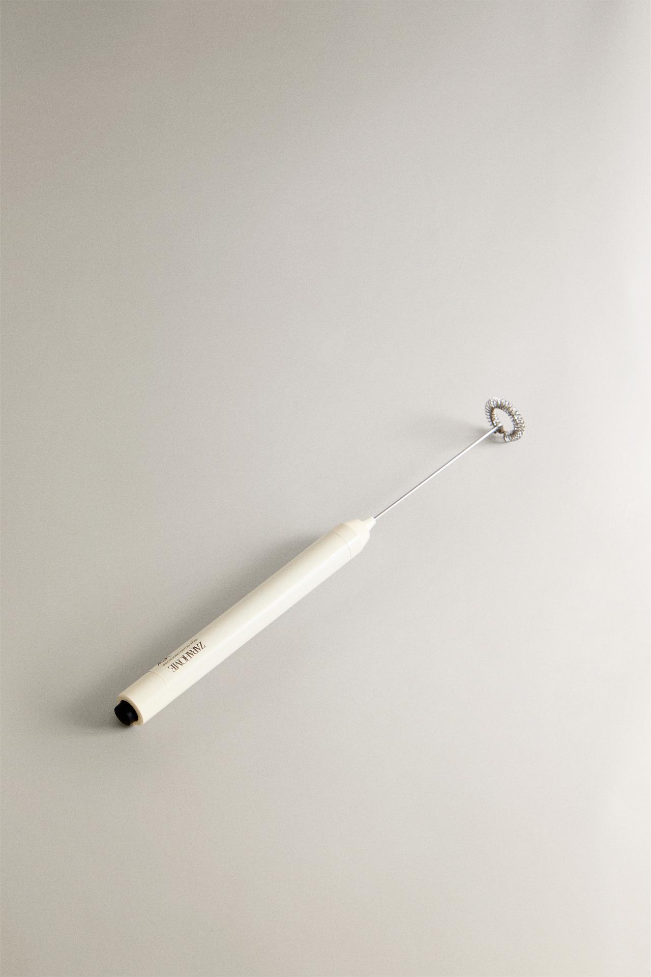 STAINLESS STEEL MILK FROTHER — Cream