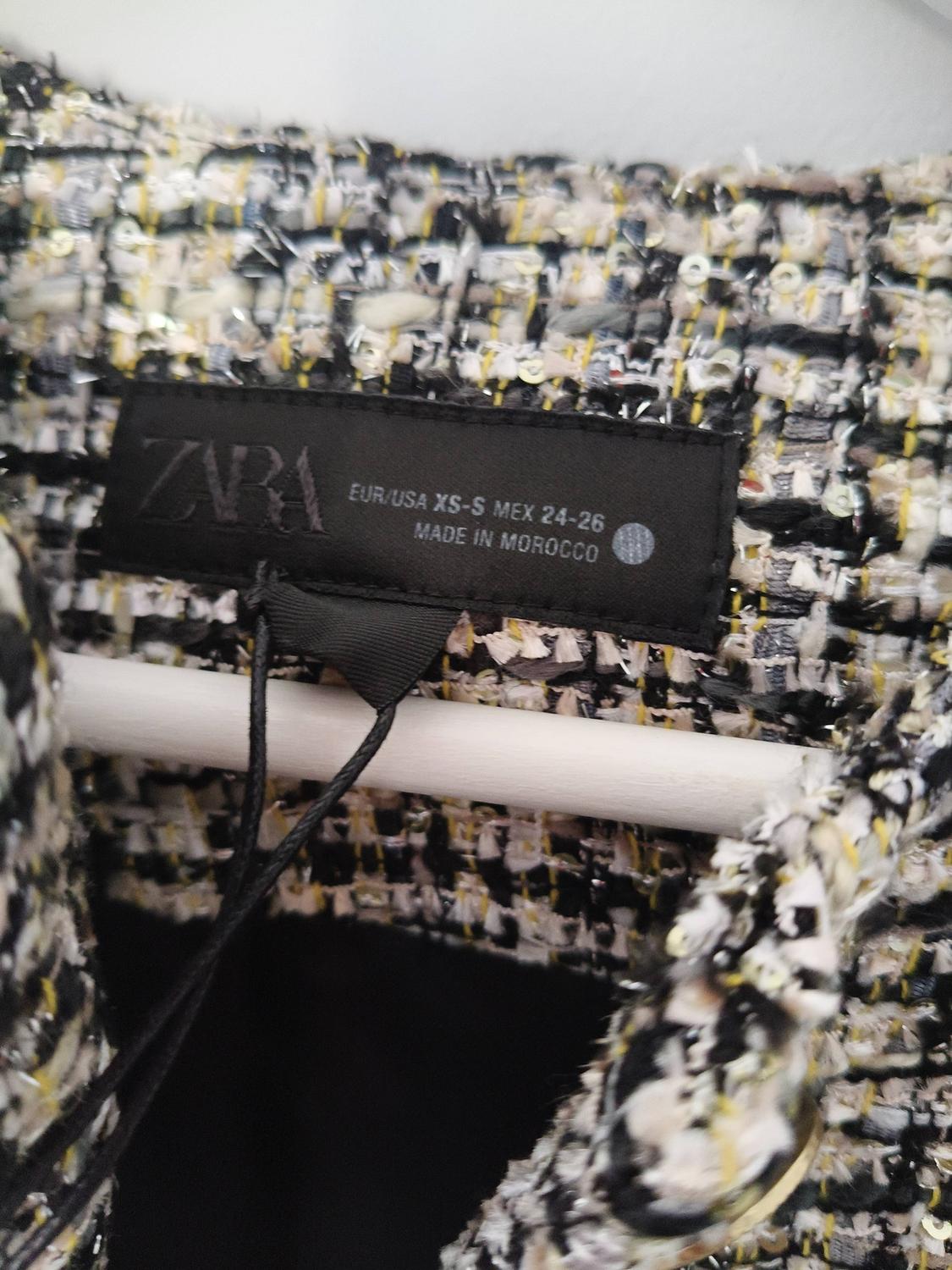 TEXTURED WAISTCOAT WITH BUTTONS ZW COLLECTION - Image 4