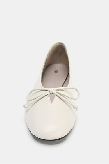 SOFT LEATHER BALLERINA SHOES WITH BOW - Ecru White by Zara - Image 3