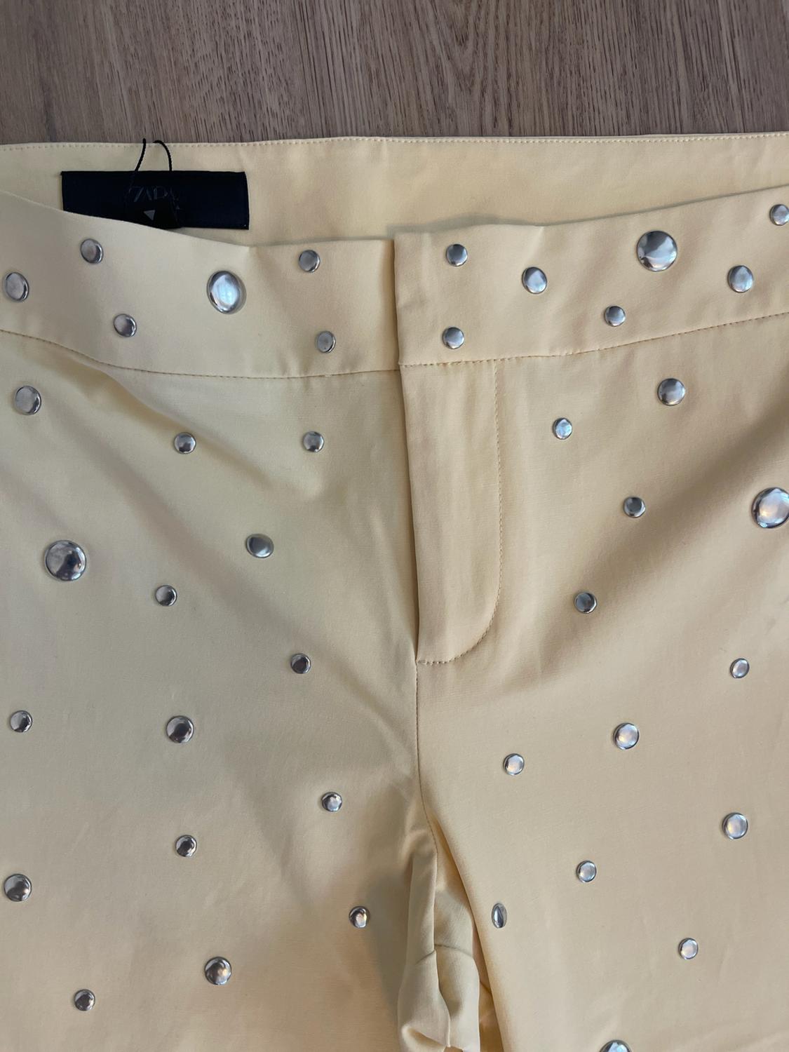 STUDDED CAPRI PANTS - Image 3