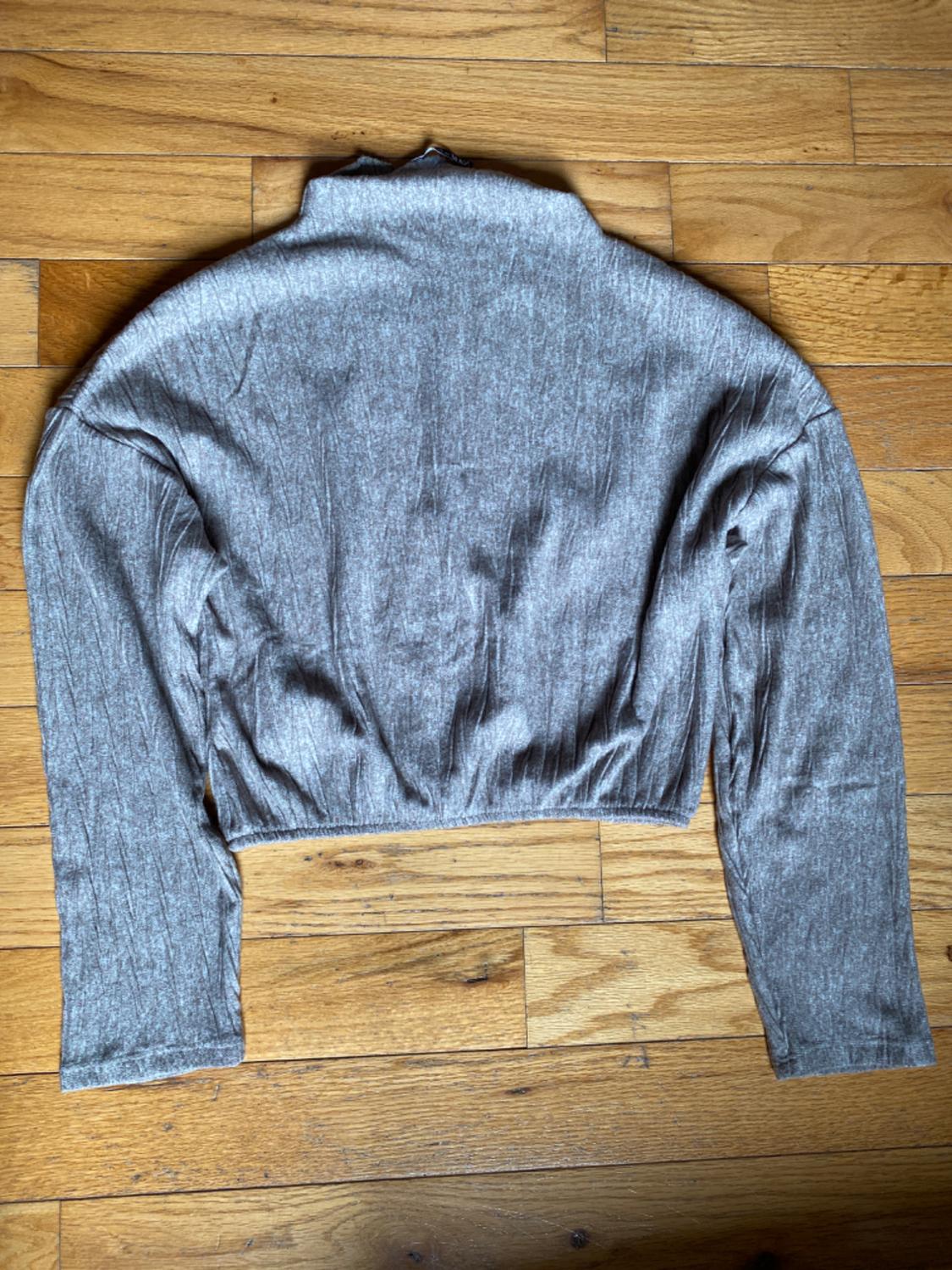 PLEATED SOFT SWEATSHIRT - Image 2