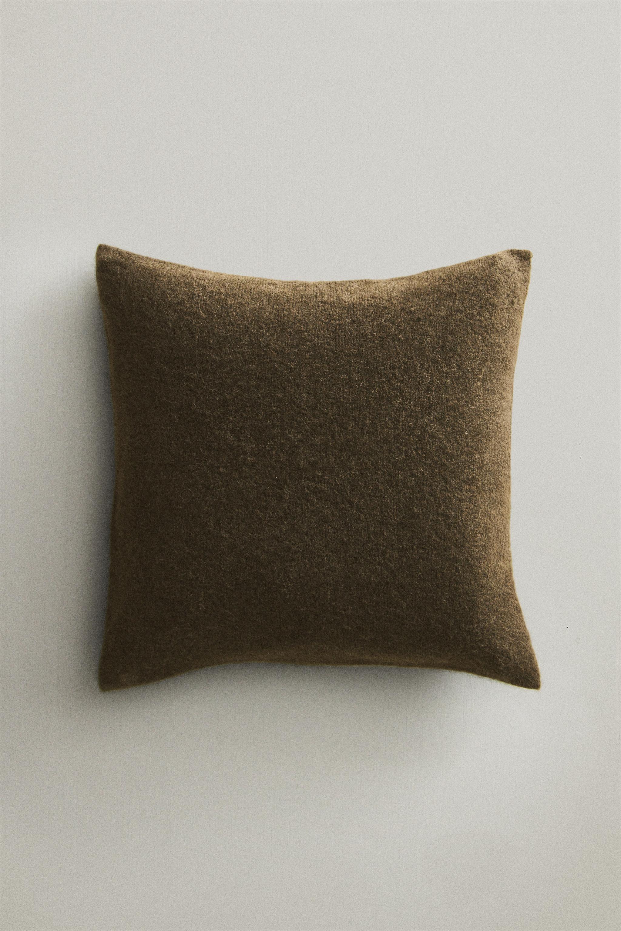 HOUSSE DE COUSSIN EN POINT