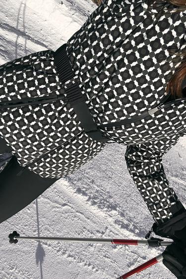 ANORAC MATLASAT 80% PUF 20% PENE GLUGĂ REZISTENT LA APĂ REZISTENT LA VÂNT TEHNOLOGIE RECCO® COLECȚIA SKI - Verde / Ecru de la Zara