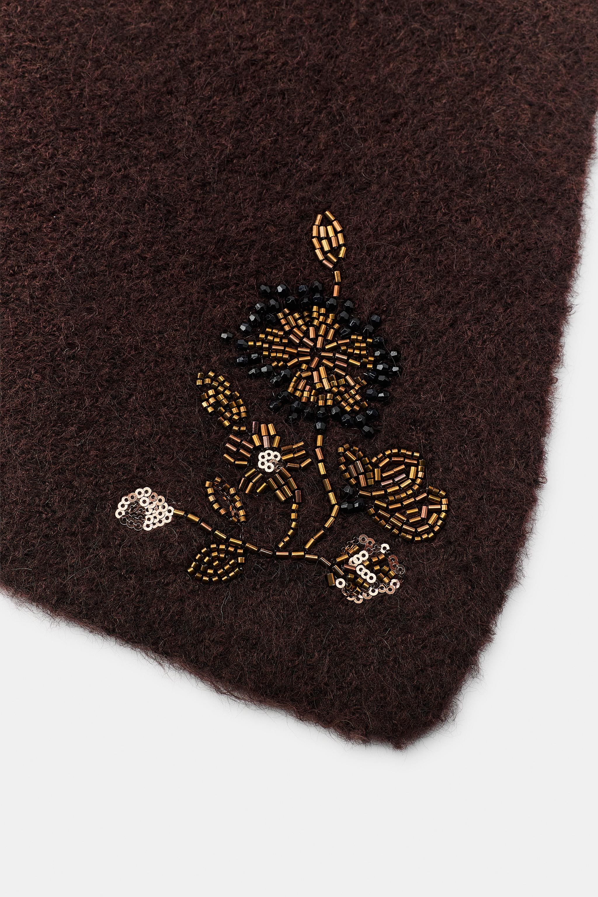 BANDANA EN MAILLE FLEURS BRODÉES FANTAISIE