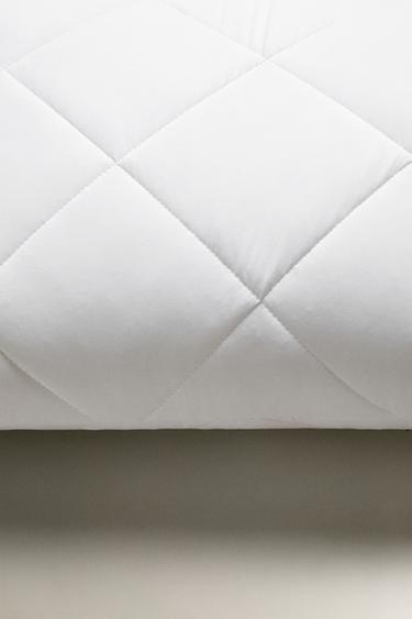 COOLING EFFECT PILLOW PROTECTOR - White by Zara - Image 2