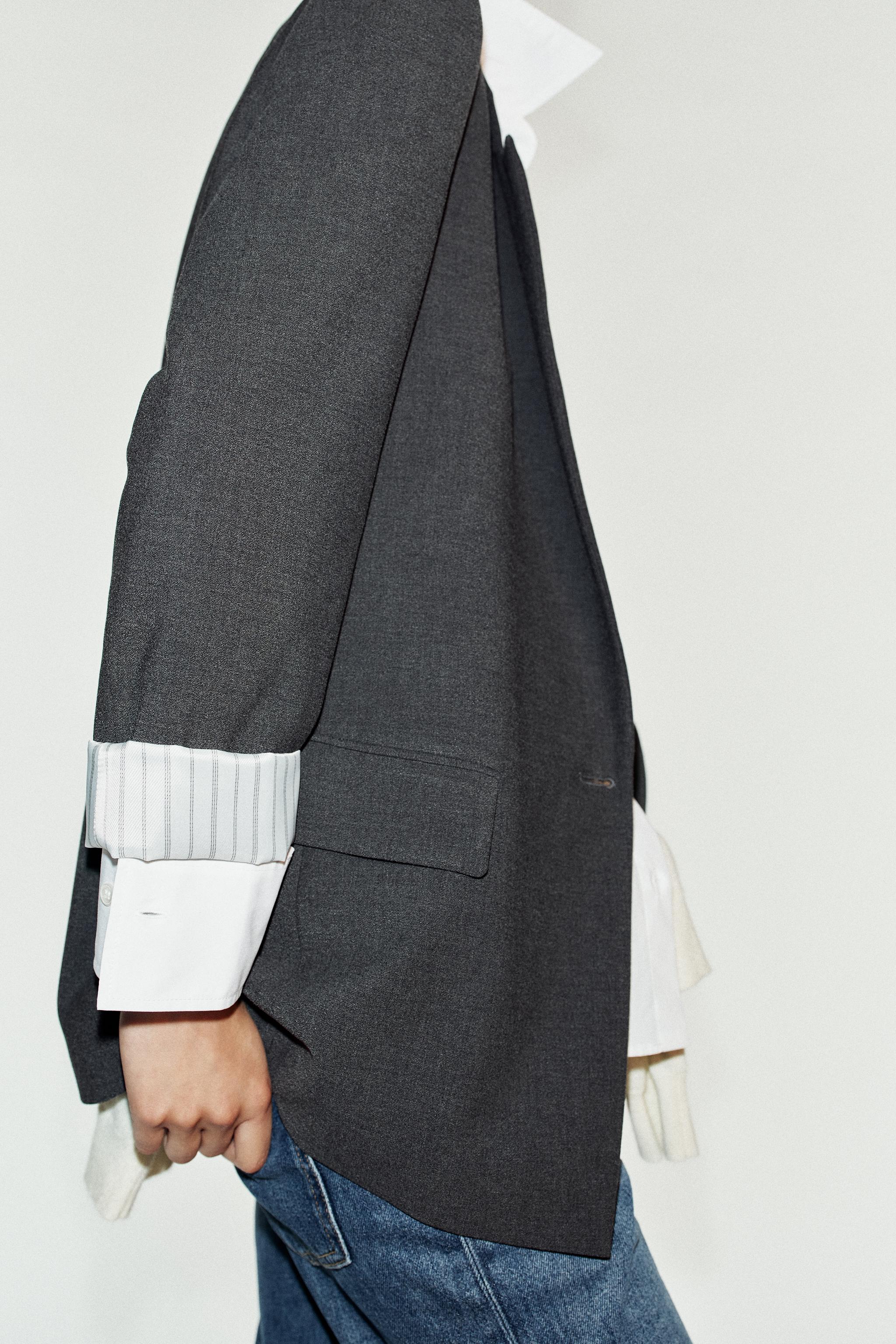 BLAZER WITH SHOULDER PADS AND PRINTED CUFFS