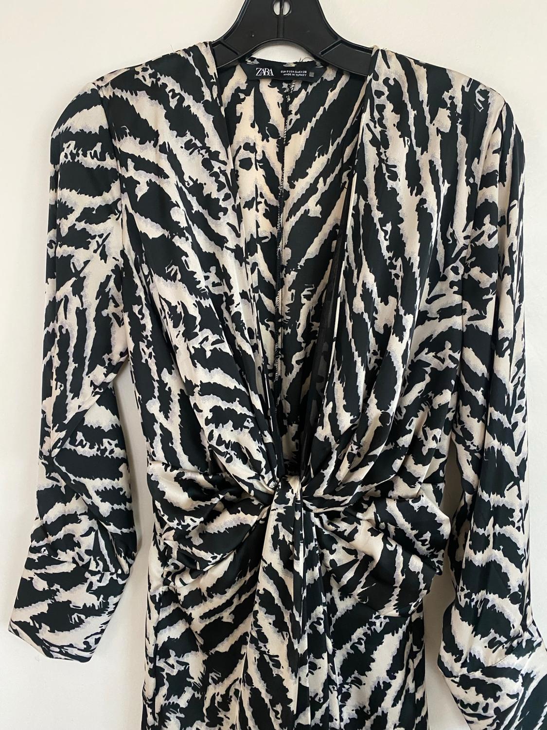 SATIN EFFECT ANIMAL PRINT DRESS - Image 2