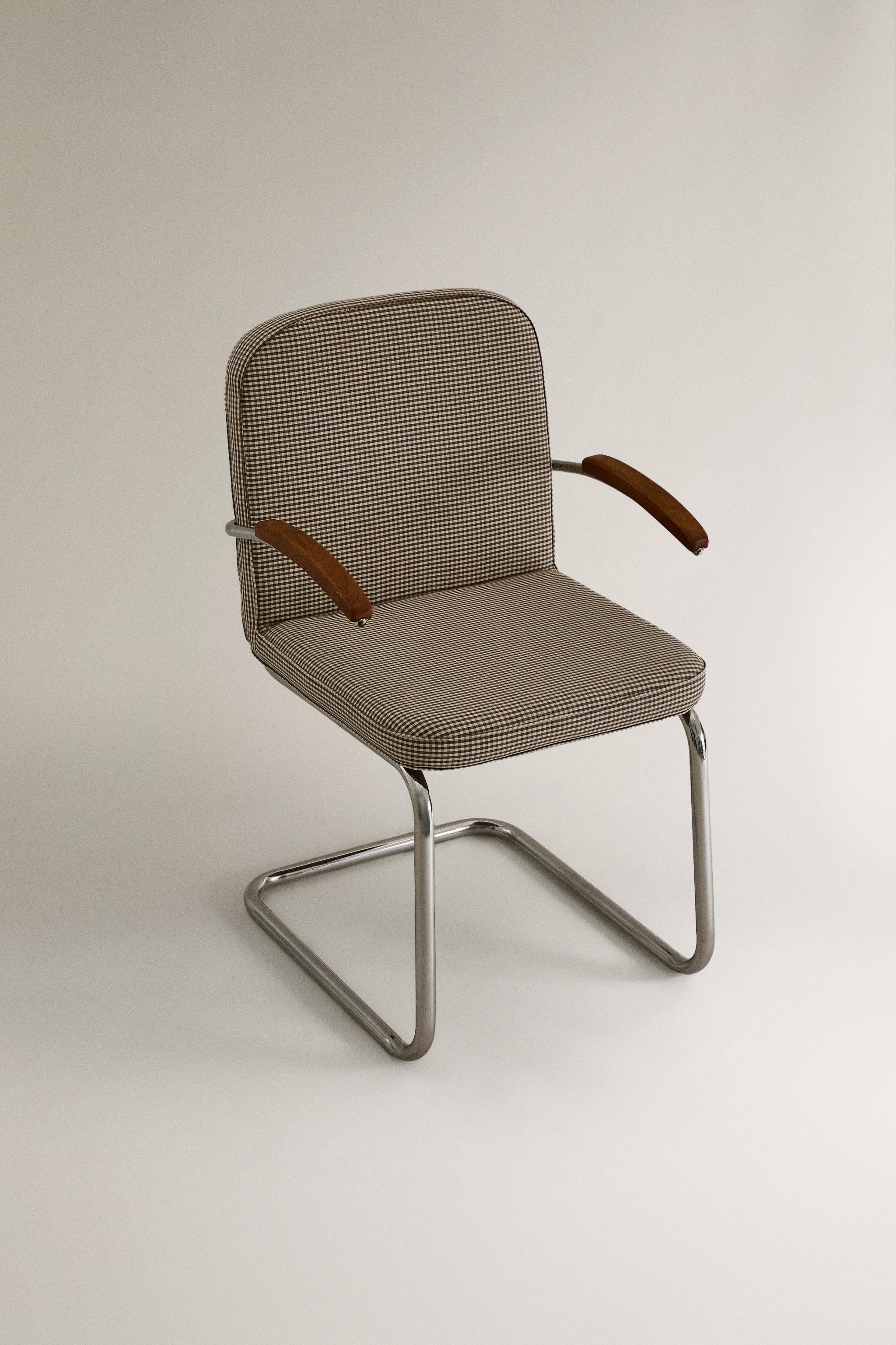 VINTAGE CHROME CHAIR — Brown