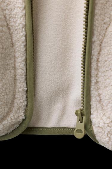 FLEECEJACKE AUS LAMMFELLIMITAT - Cremefarben von Zara
