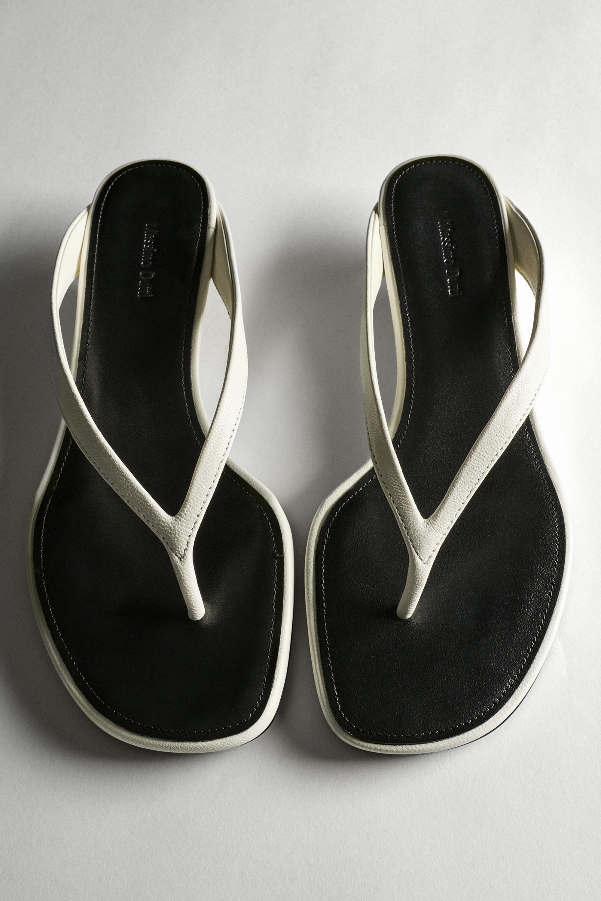 Mid-heel sandals with toe divider — White