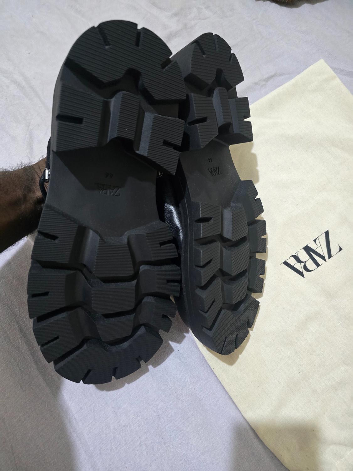 MULTI-EYELET CHUNKY SHOES - Image 5