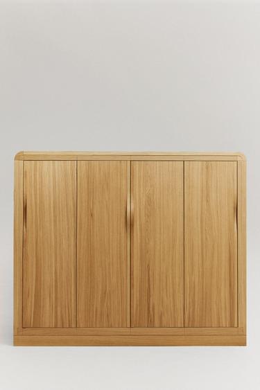 THE BLINKING CUPBOARD — Light beige 1