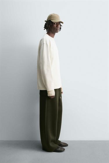 T-SHIRT LOURD À MANCHES LONGUES ET CLOUS - Blanc cassé de Zara - Image 3