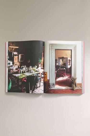 MAGAZINE SCENERY ISSUE III - Bleu de Zara - Image 4