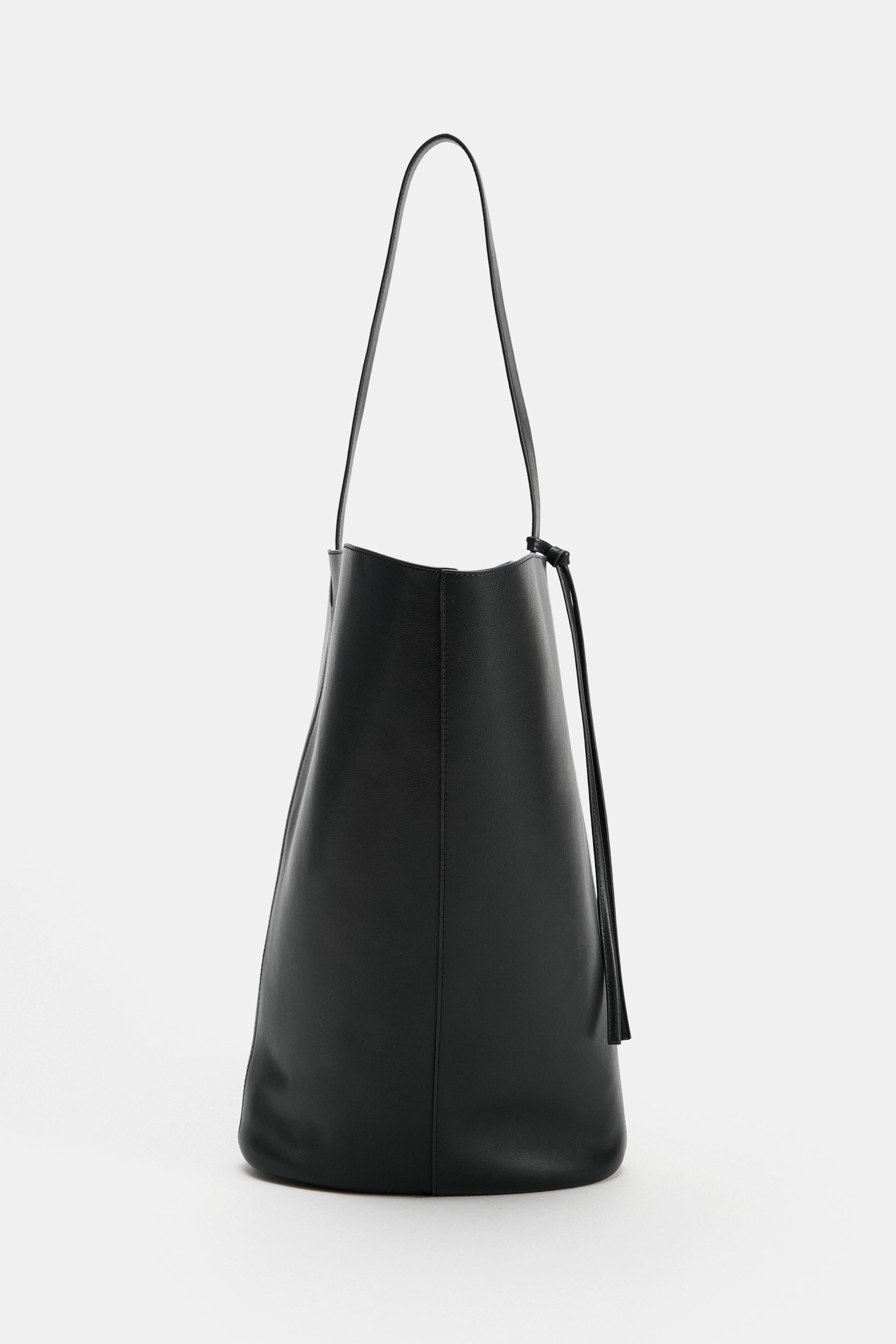 MAXI LEATHER SHOULDER BAG