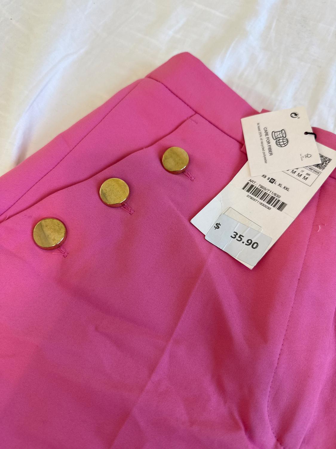 SHORTS WITH BUTTONS - Image 3