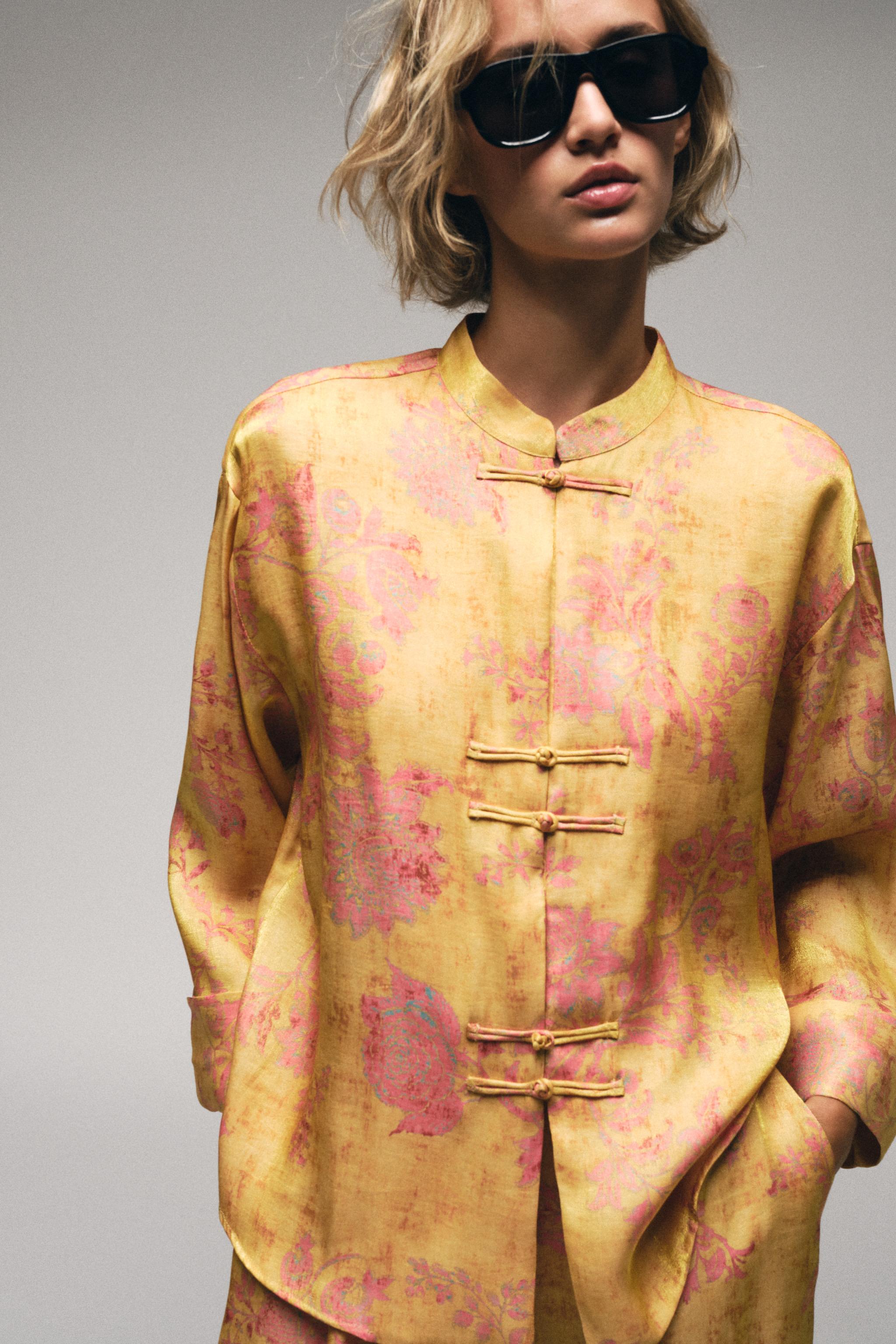FLORAL PRINT FROG FASTENING SHIRT — Multicolored