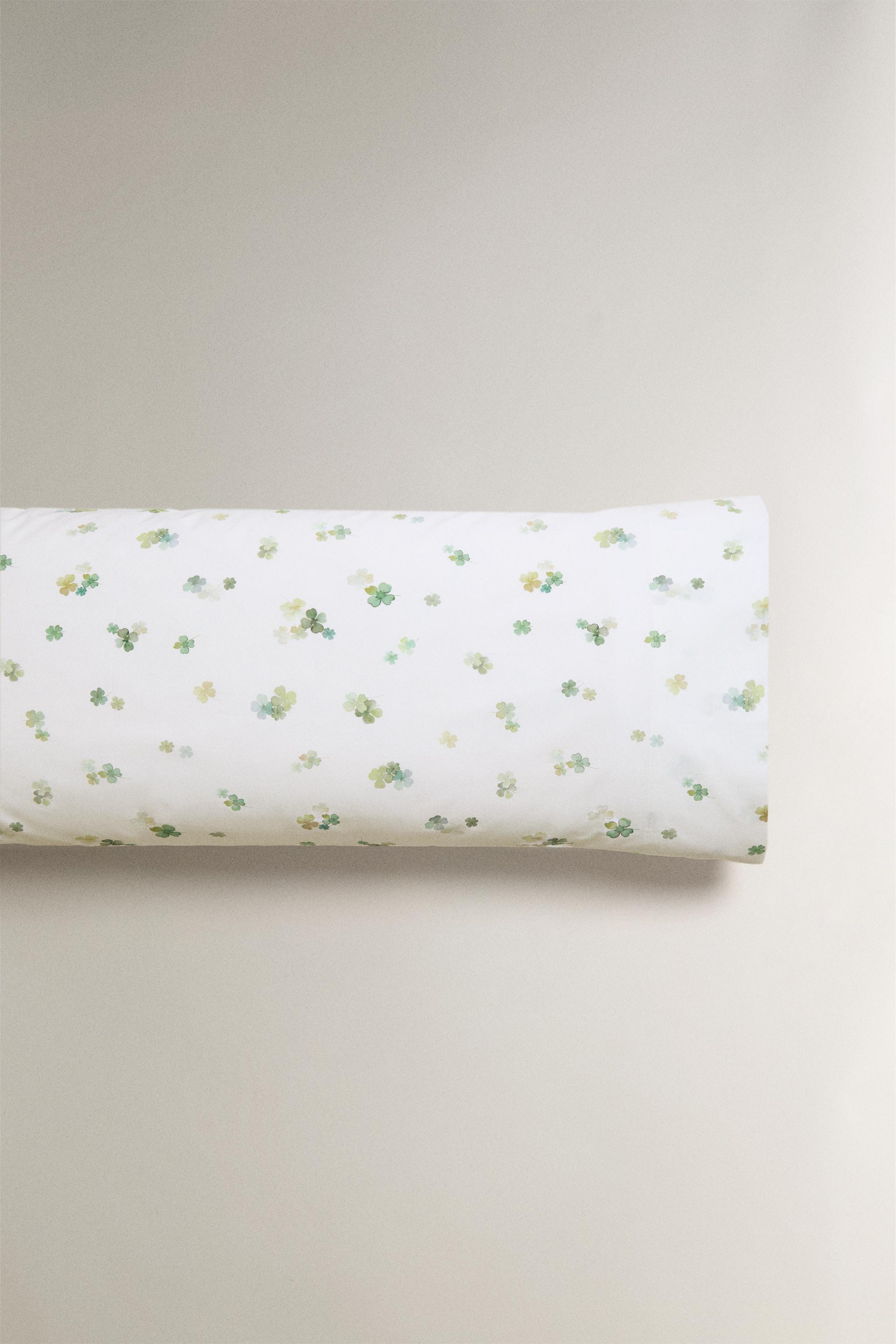 PERCALE COTTON PILLOWCASE WITH CLOVER DESIGN