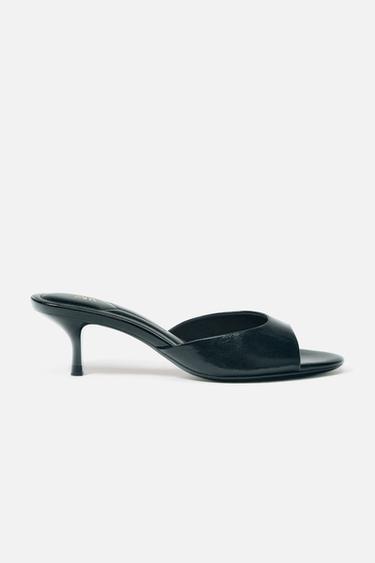 SANDALIA EFECTO ACHAROLADO - Negro de Zara