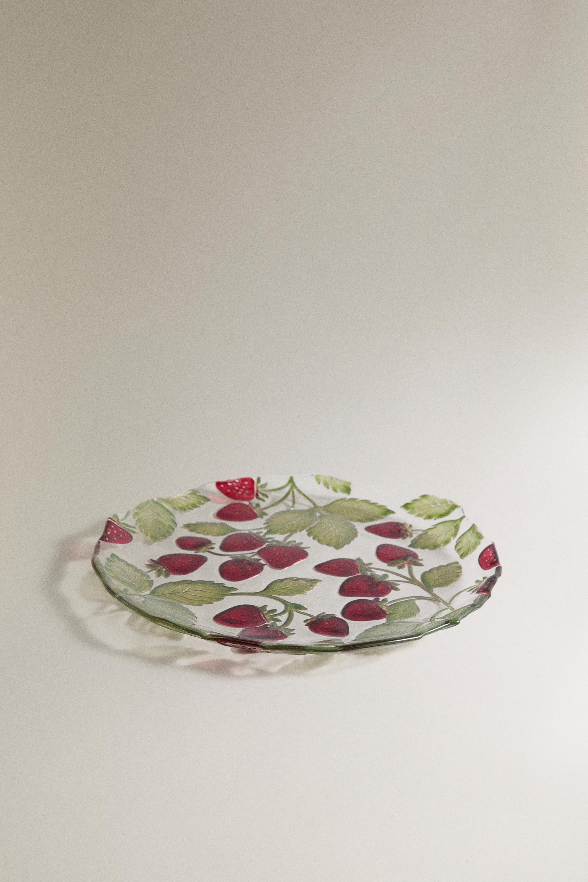 STRAWBERRY GLASS DESSERT PLATE — Red