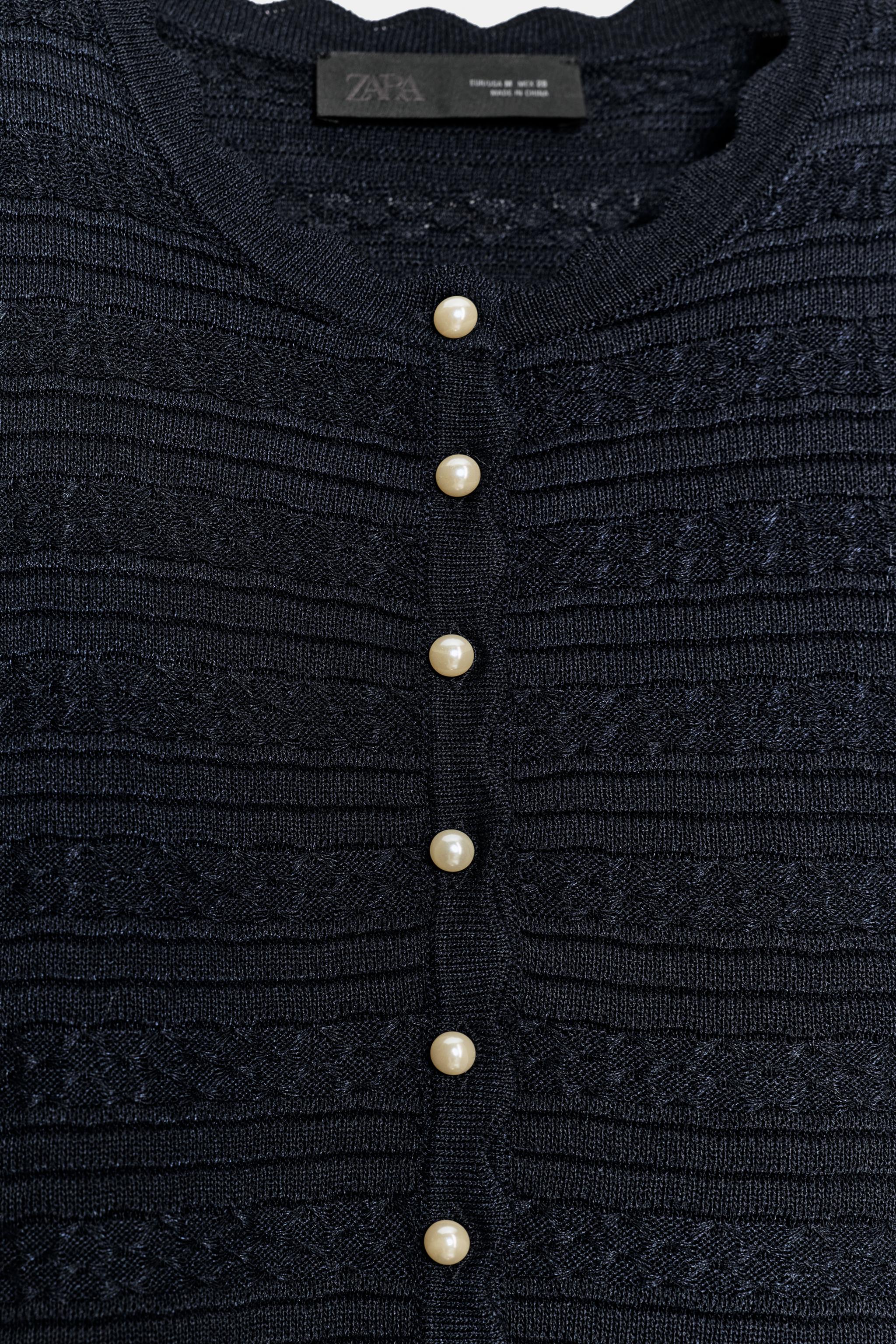 GILET EN MAILLE BOUTON PERLE