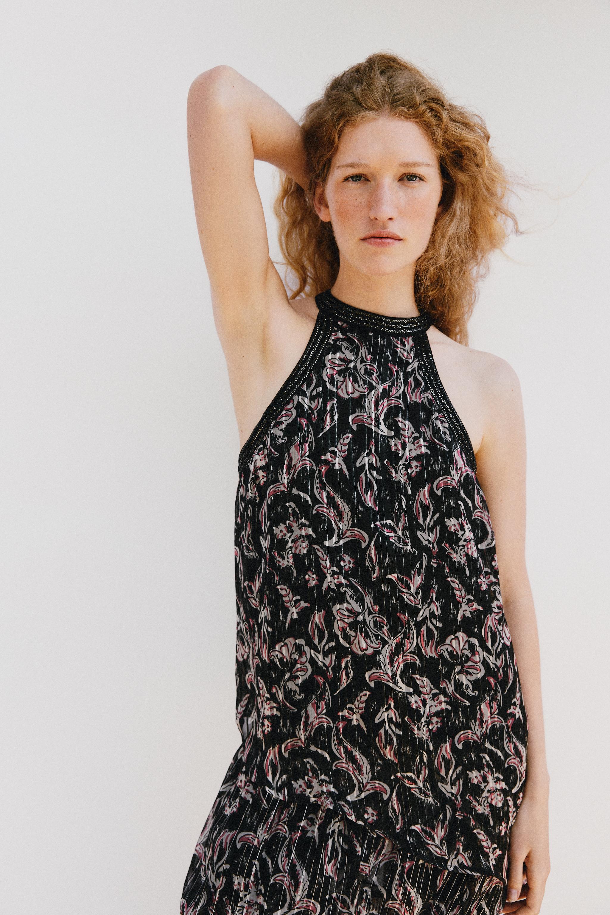 METALLIC THREAD SEQUIN PRINT HALTER TOP