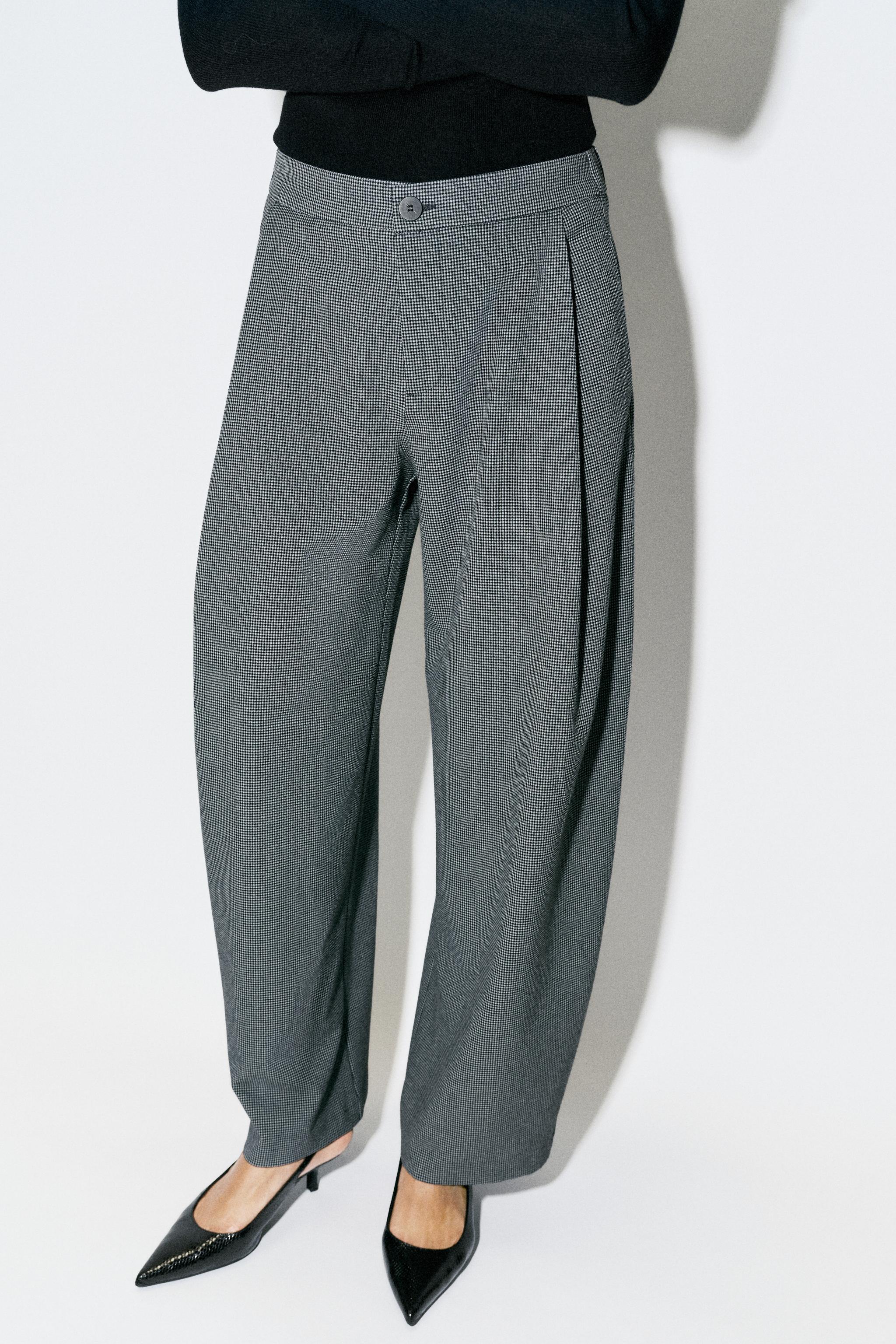 BARREL PLEATED PANTS