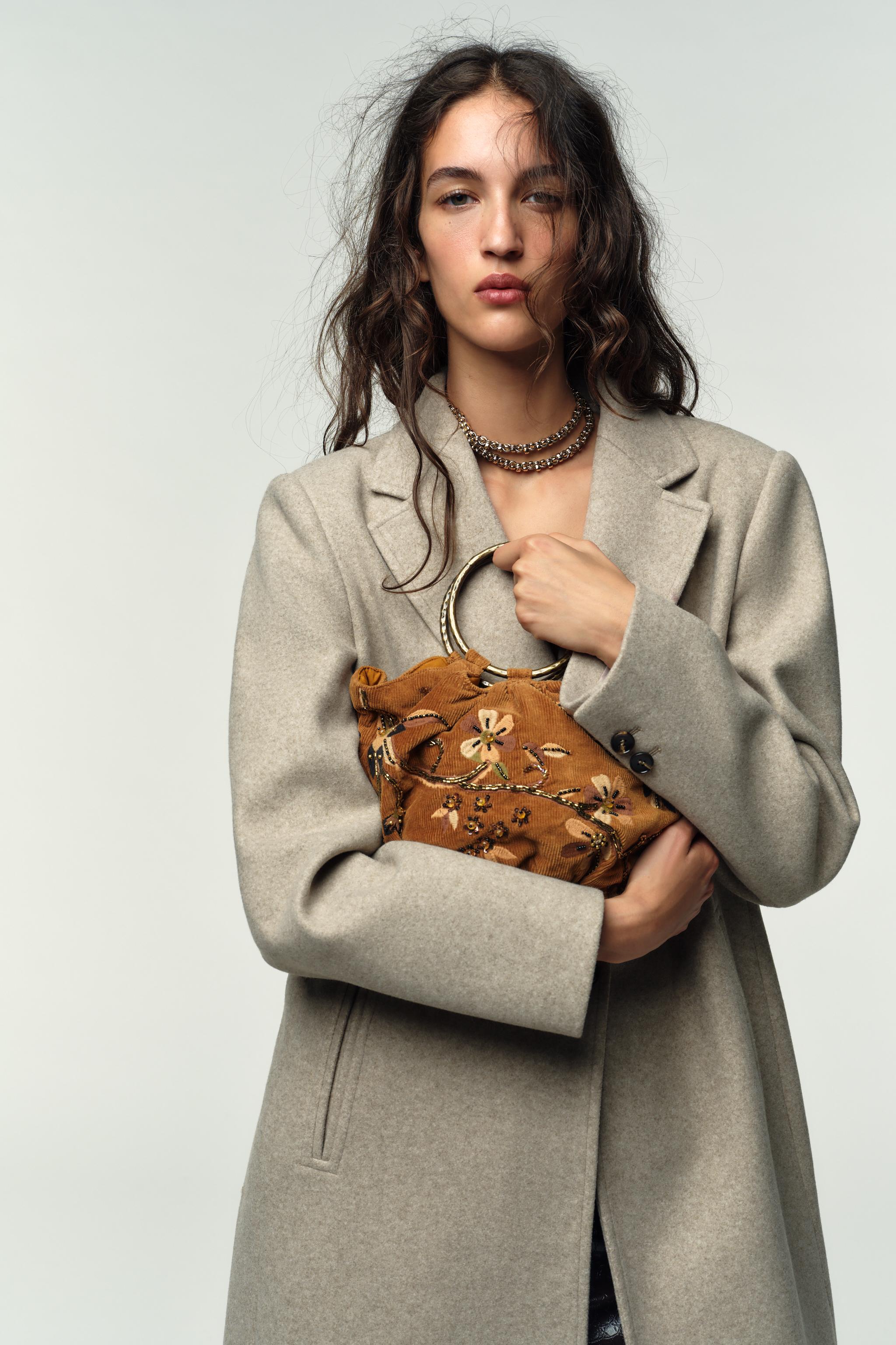 CORDUROY EMBROIDERED BUCKET BAG