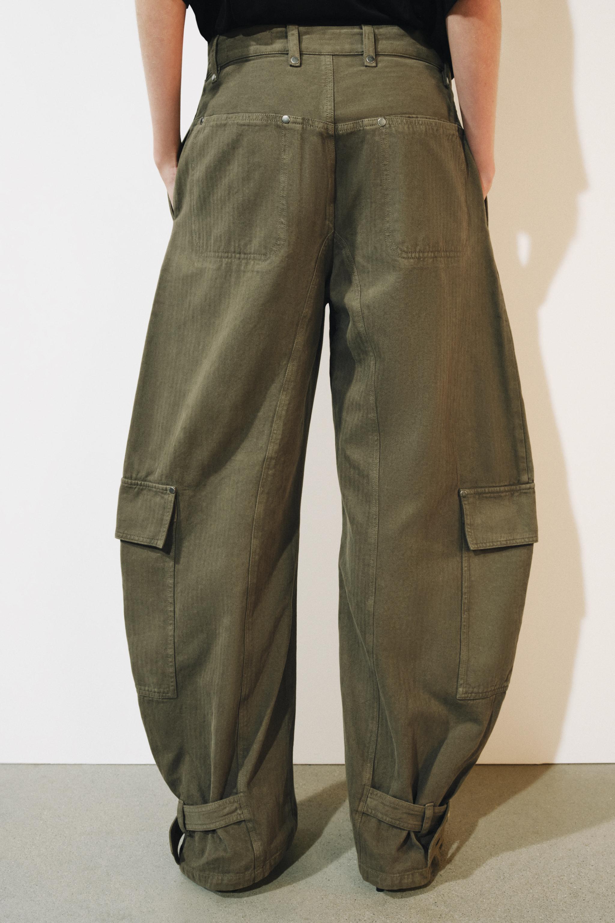 JEANS ZW COLLECTION BARREL CARGO TIRO MEDIO - Khaki | ZARA Chile