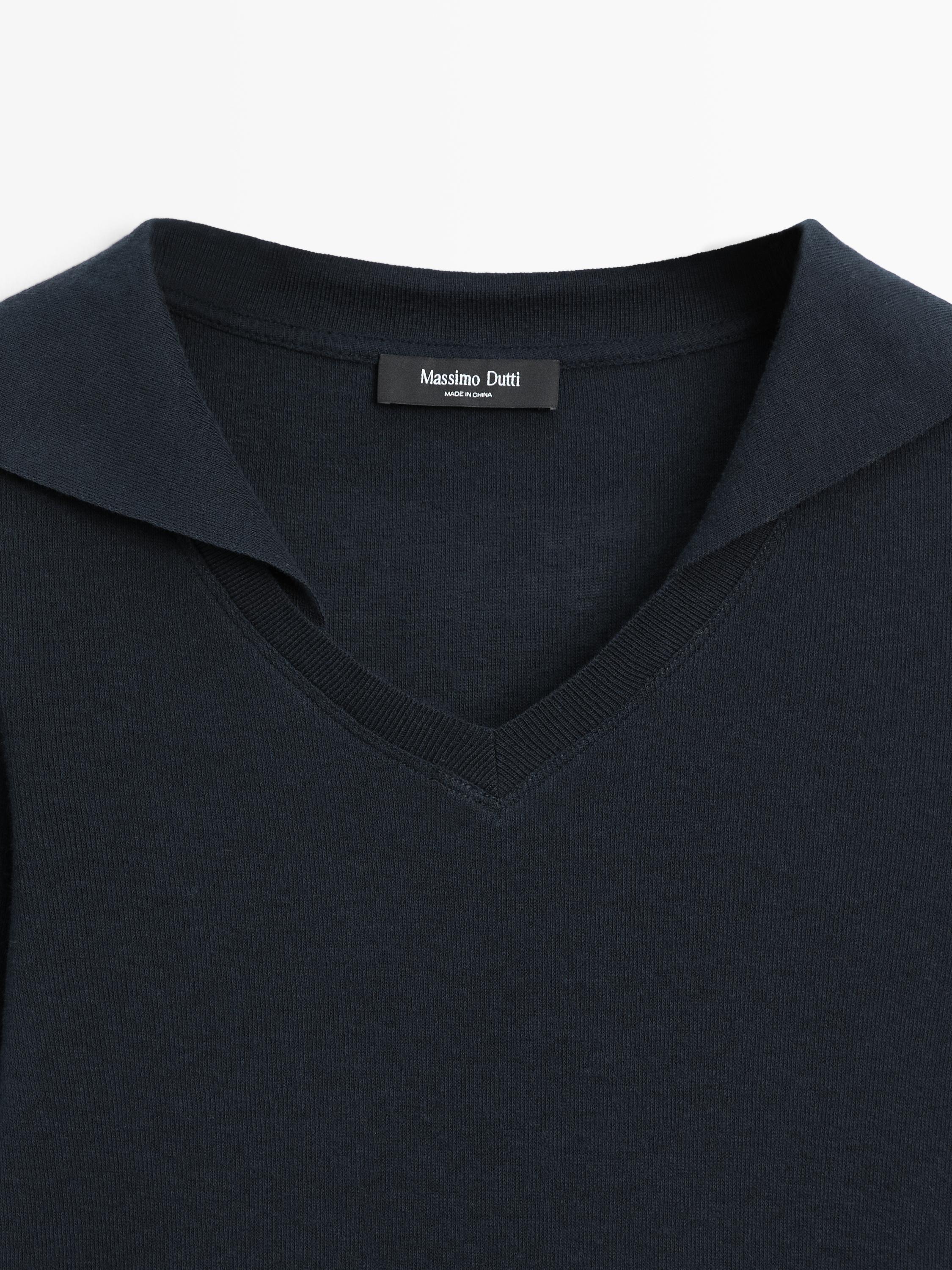 Polo en maille à manches longues et col V