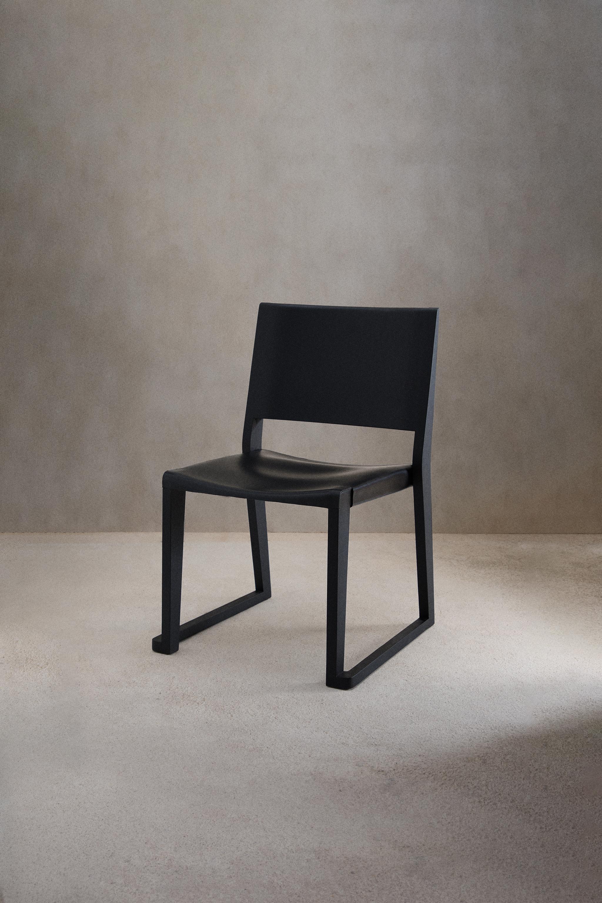 CHAIR 02