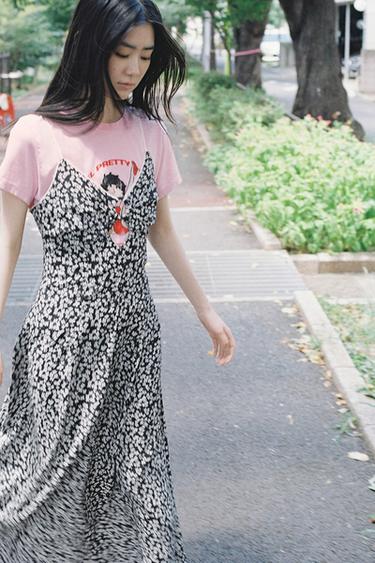 Zara 花卉印花中長版洋裝 - 黑色 / 裸色