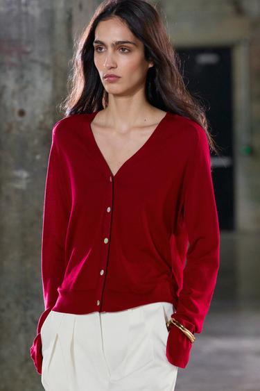 GILET EN MAILLE FINE - Rouge foncé de Zara - Image 1
