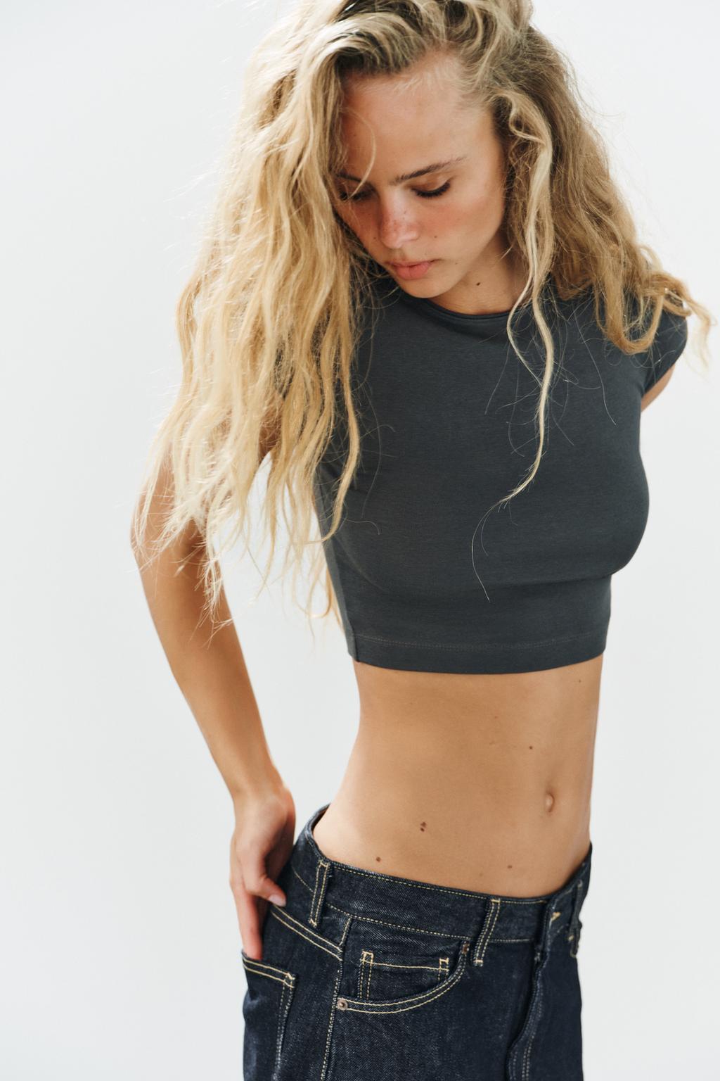 CROPPED SHORT SLEEVE T-SHIRT