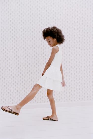 VESTIDO VOLANTES FLORES BORDADAS - Blanco de Zara