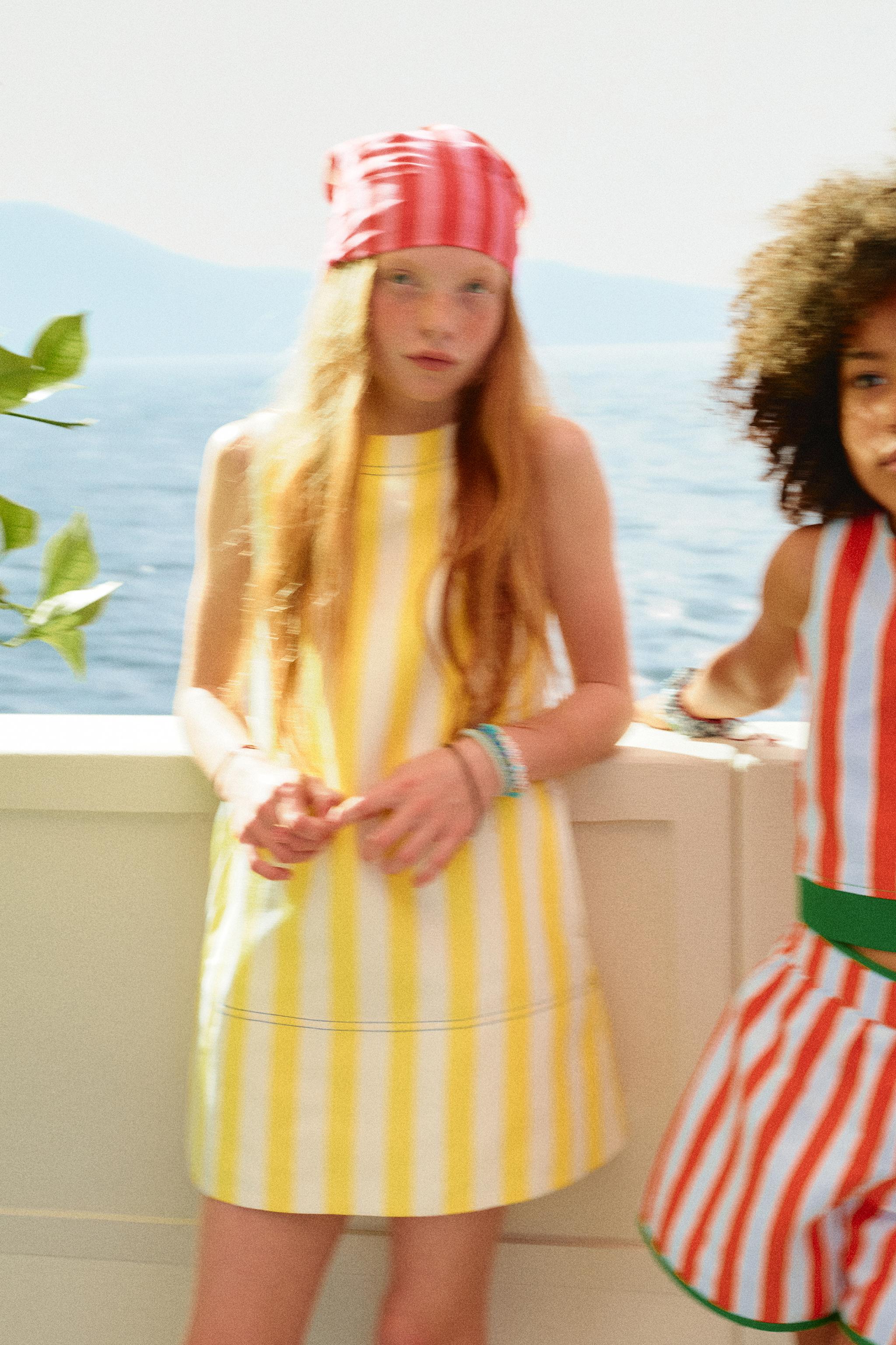 STRIPED DRESS WITH CONTRAST TOPSTITCHING — Printed
