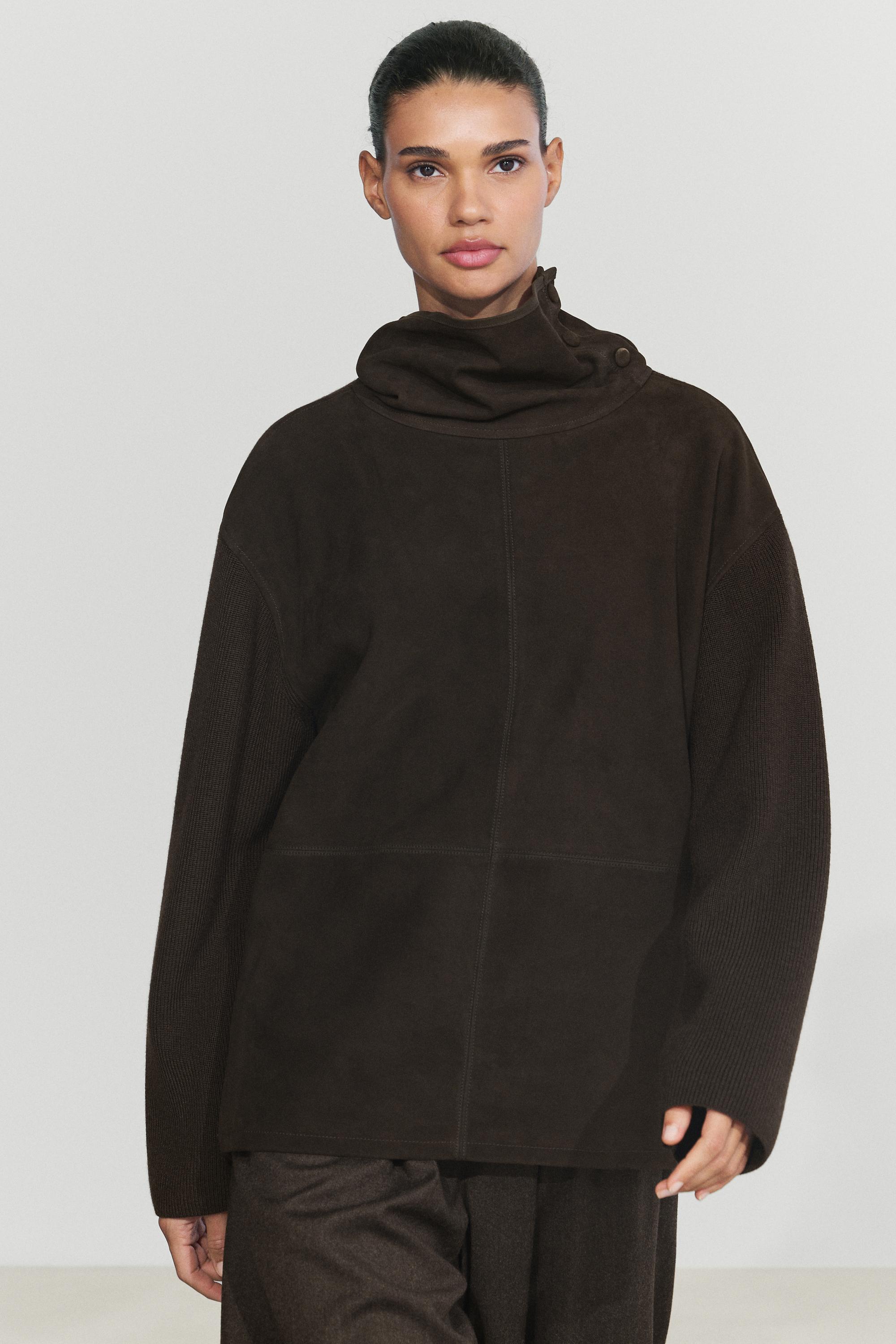 Combined high neck suede oversize blouse