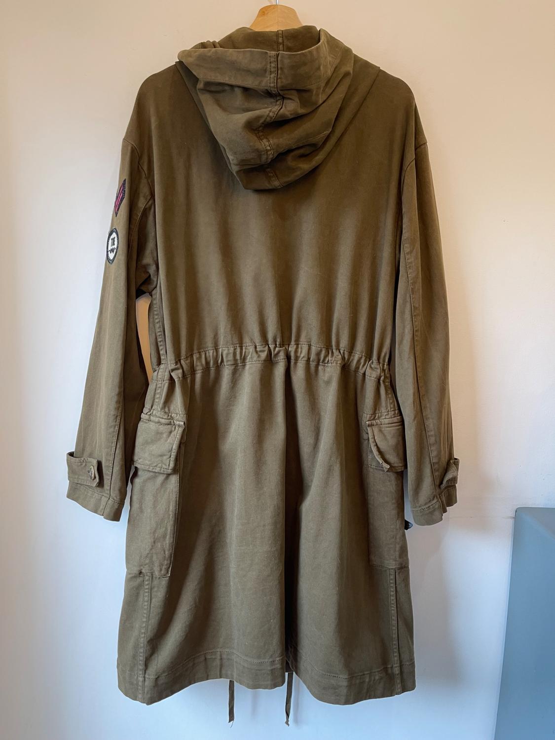 PARKA UTILITARIA EMBLEMAS - Image 5