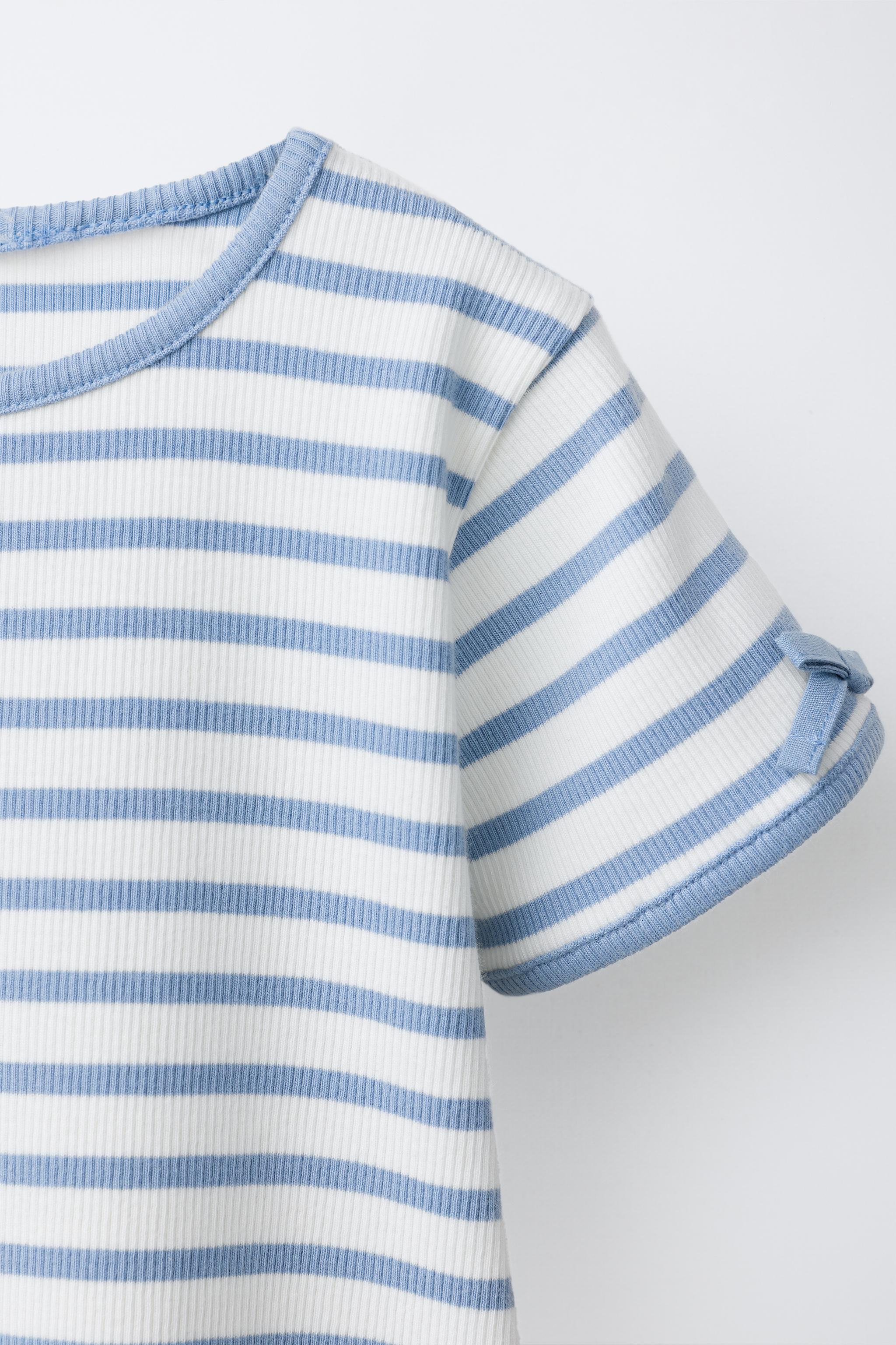 T-SHIRT CÔTELÉ À RAYURES ET LACETS