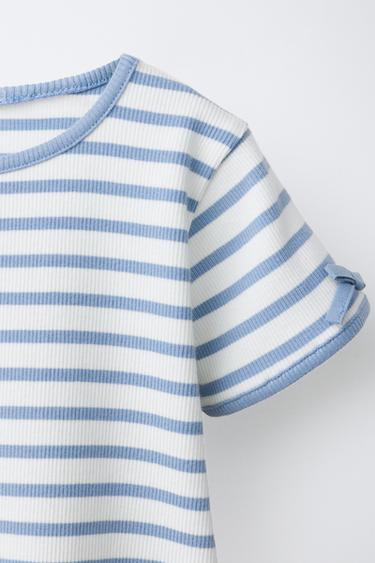 T-SHIRT CÔTELÉ À RAYURES ET LACETS - rayures de Zara - Image 2