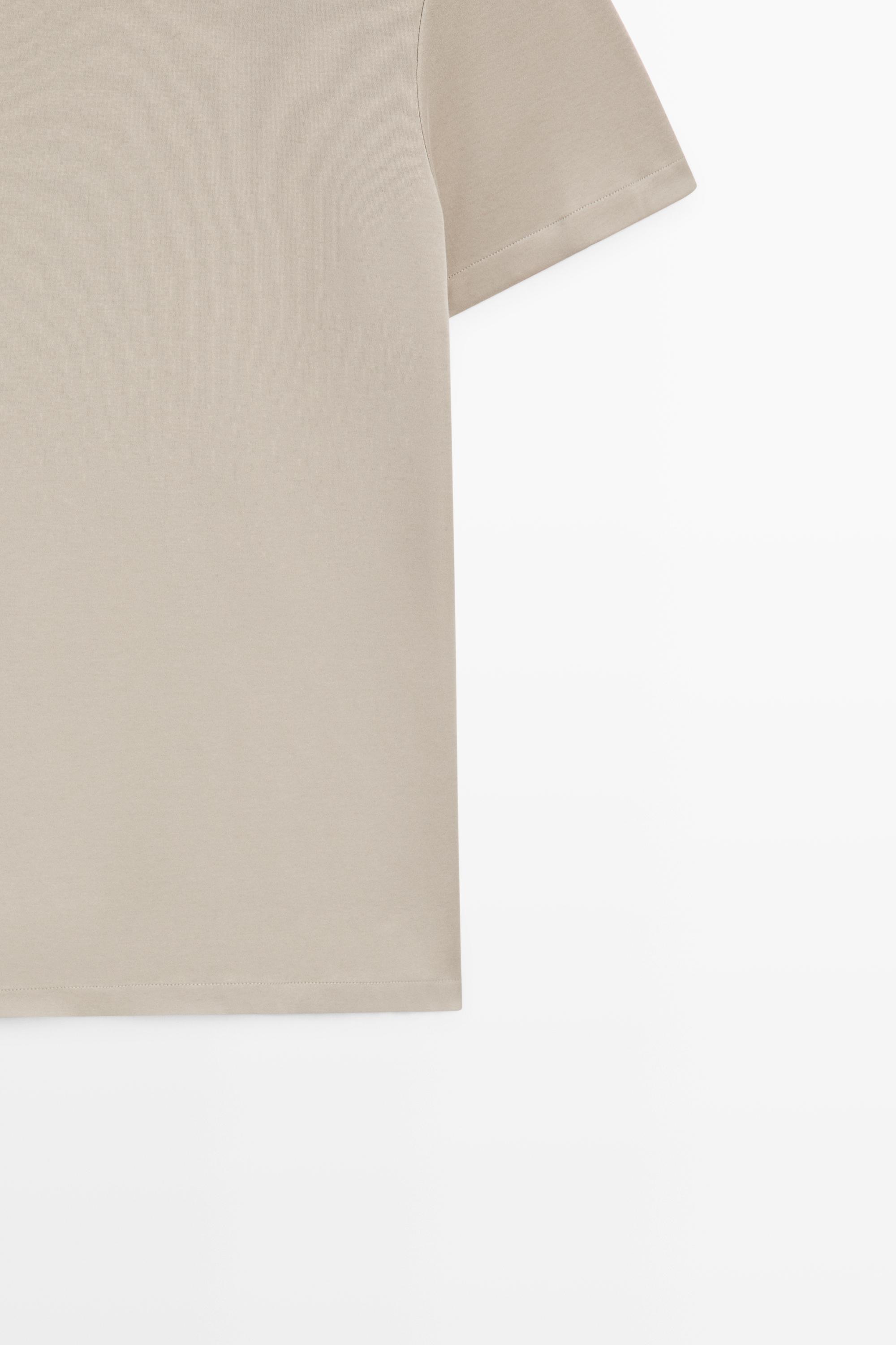 Contrast neck detail T-shirt