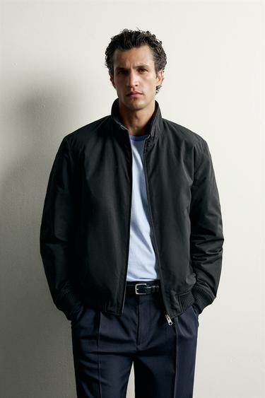 CAZADORA BOMBER REGULAR FIT ACOLCHADA - Negro de Zara
